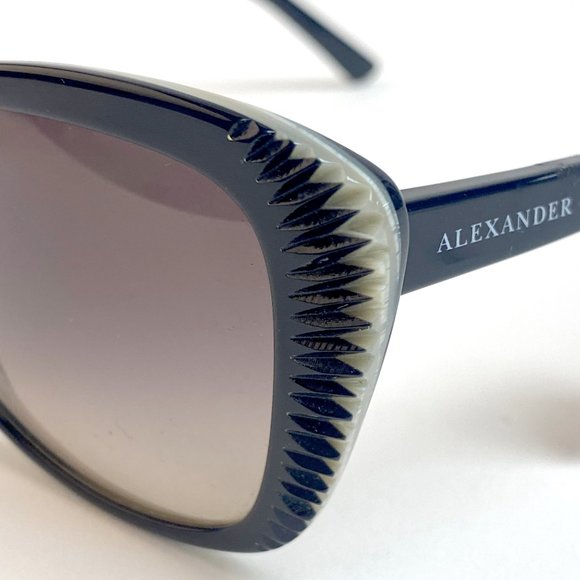 Alexander McQueen Black and Silver Cat-Eye Sunglasses main image 6